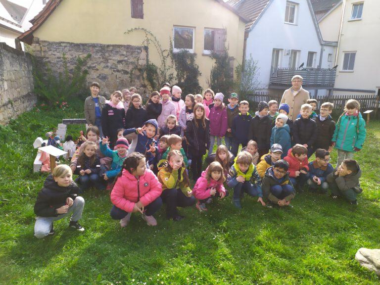 Kindergruppe im OStergarten