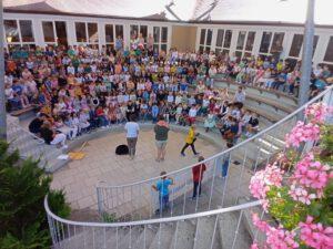 Versammlung im Atrium - Preisverleihung