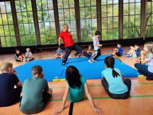 Kampfsportstunde in der SChule