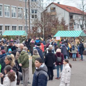 Marktgeschehen auf dem Schulhof