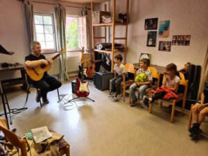 Besuch in der Musikschule