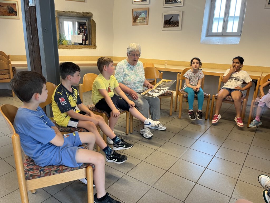 Kinder bei der Lesoma