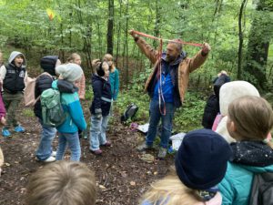 Kinder im WAld