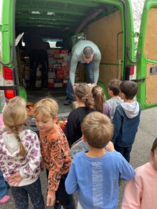 Pakete werden eingeladen