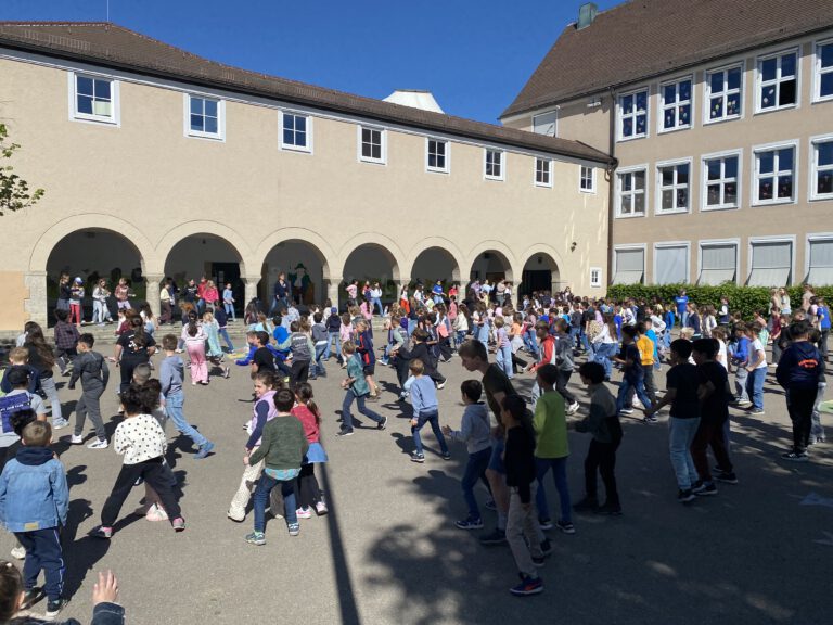 Schultanz